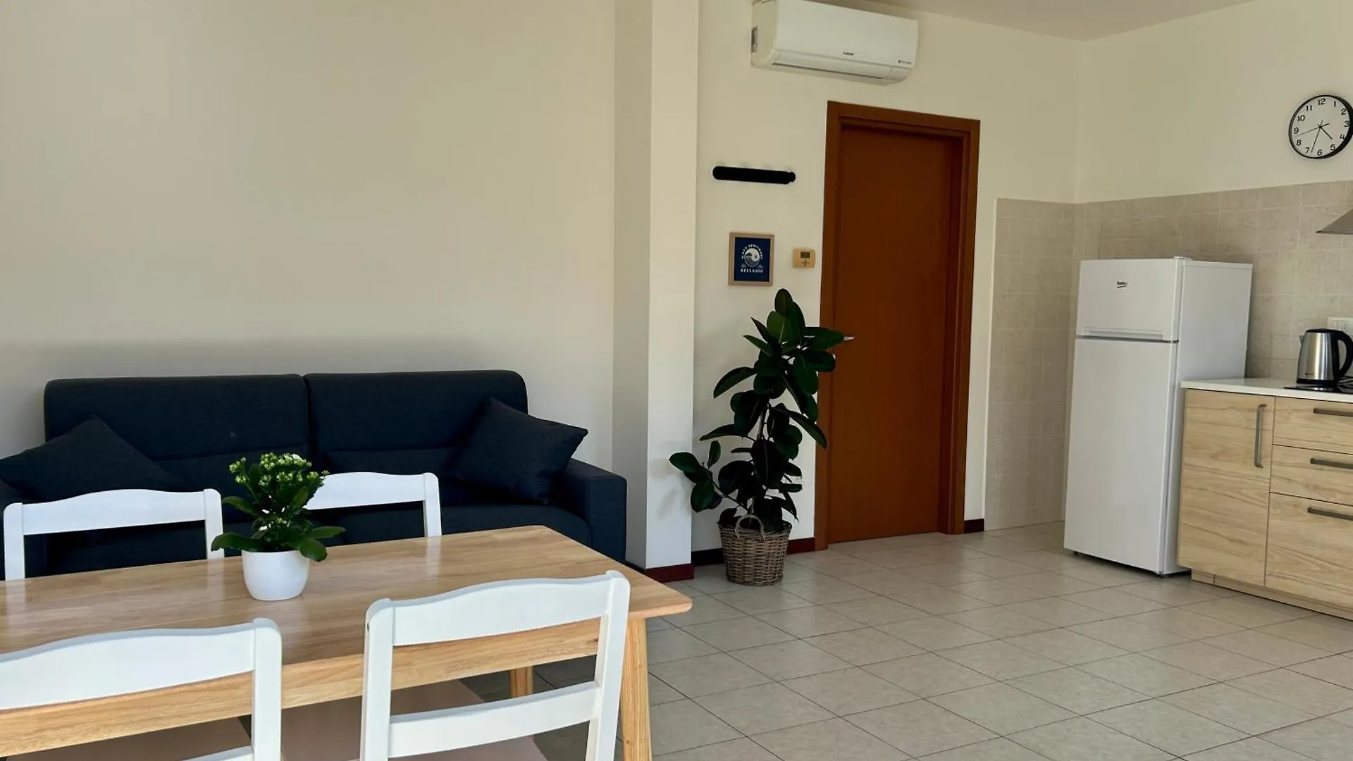 Bellagio Wave Apartment 0*,  意大利